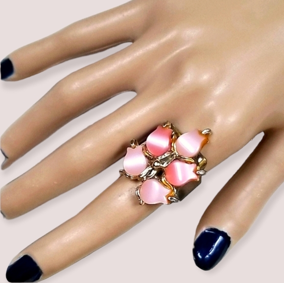 Repurposed Hand Crafted Vintage 1950s Thermoset Adjustable Ring - Picture 2 of 12